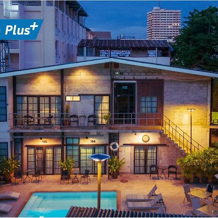 The Warehouse Chiang Mai Hotel Exterior foto