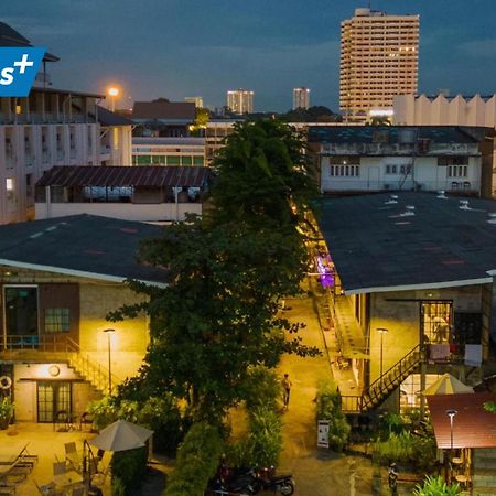 The Warehouse Chiang Mai Hotel Exterior foto