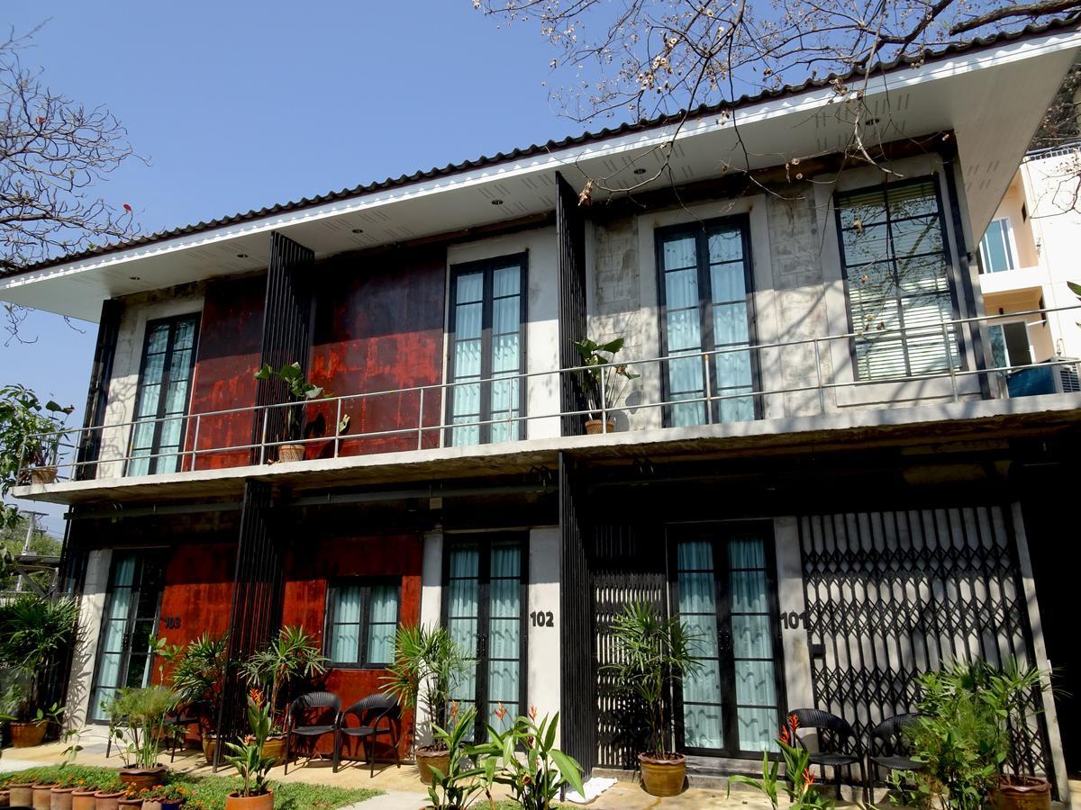 The Warehouse Chiang Mai Hotel Exterior foto