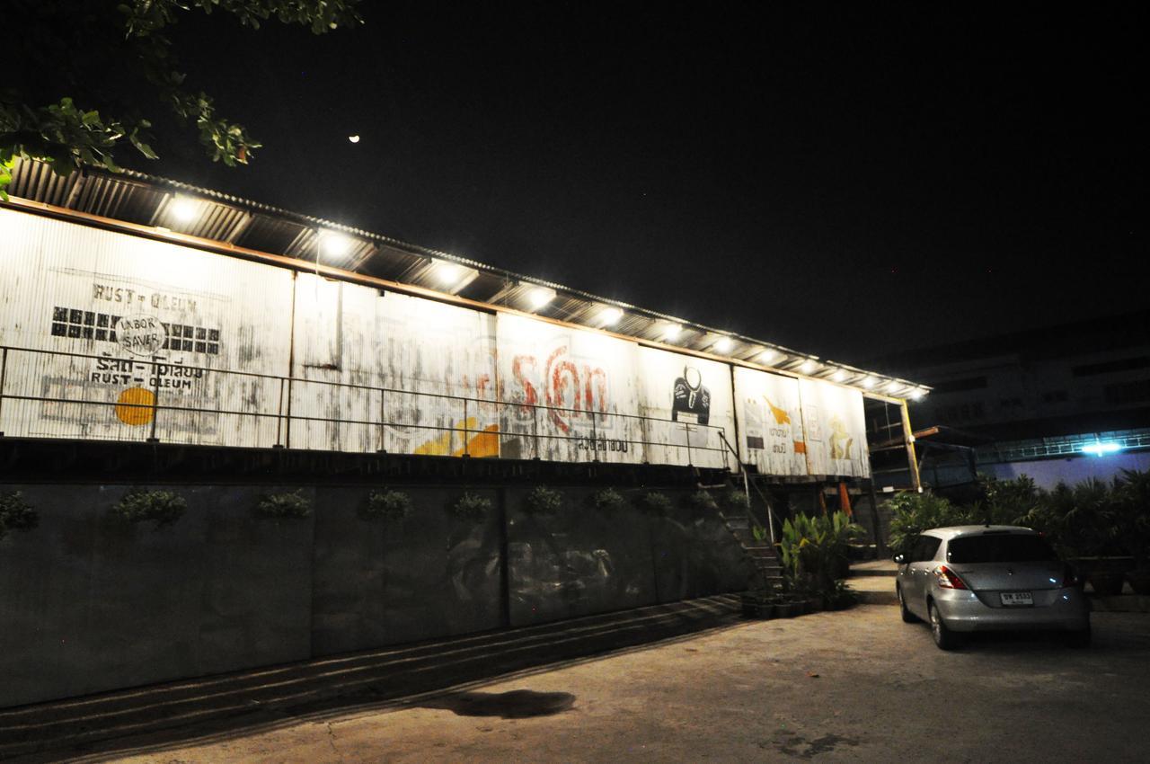 The Warehouse Chiang Mai Hotel Exterior foto